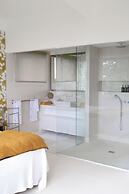 Akwa Santa Teresa Ocean View Villas & Rooms