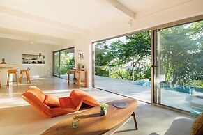 Akwa Santa Teresa Ocean View Villas & Rooms