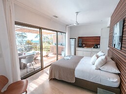 Akwa Santa Teresa Ocean View Villas & Rooms