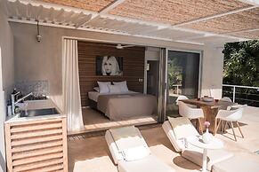 Akwa Santa Teresa Ocean View Villas & Rooms