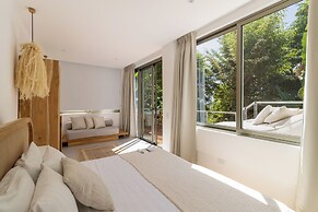 Akwa Santa Teresa Ocean View Villas & Rooms