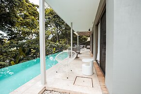 Akwa Santa Teresa Ocean View Villas & Rooms