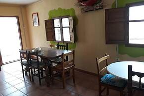 Refugio Arrabales de la Alpujarra - Hostel