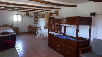 Refugio Arrabales de la Alpujarra - Hostel