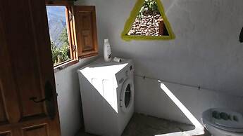 Refugio Arrabales de la Alpujarra - Hostel