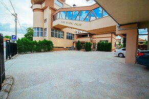 Hotel Kristal Palas