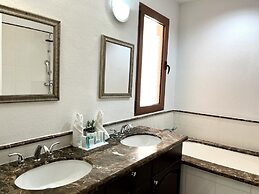 The Hotel Porto Cupecoy