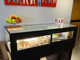 Shoshana Hotel Boutique