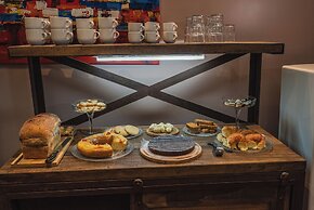 Shoshana Hotel Boutique