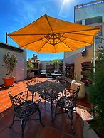 Shoshana Hotel Boutique