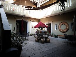 El Descanso Catedral Hotel