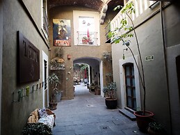 El Descanso Catedral Hotel