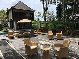 Puri Raya Villa Ubud