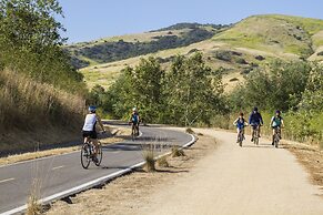 Staybridge Suites Irvine-John Wayne Airport by IHG