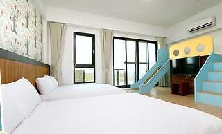 Meet Love at Pacific Ocean Turtle Island B&B