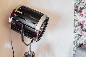 Apartment on Bolshoy Kondratievskiy 4