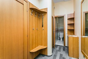 Apartment on B Gnezdnikovskiy 10
