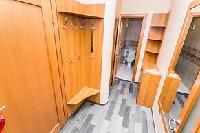 Apartment on B Gnezdnikovskiy 10