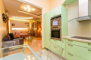 Apartment on B Gnezdnikovskiy 10