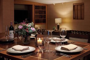 Fingal - A Luxury Floating Hotel