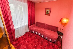 Apartment on Ogorodnaia Sloboda 10