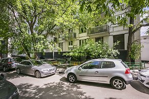 Apartment on B Polyanka 28k1