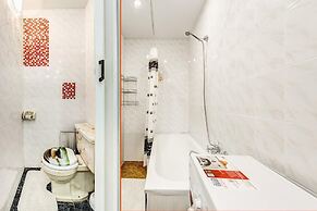 Apartment on Bolshoy Gnezdnikovskiy Pereulok 10