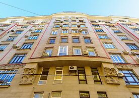 Apartment on Bolshoy Gnezdnikovskiy Pereulok 10