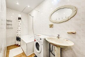 Apartment on Bolshoy Gnezdnikovskiy Pereulok 10