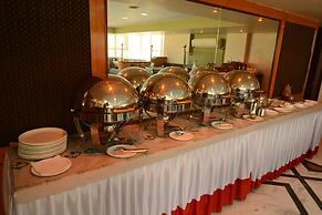 DFRONT Golden Palace