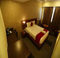 DFRONT Golden Palace