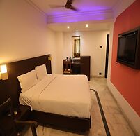 DFRONT Golden Palace