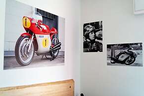 Italian Piston House