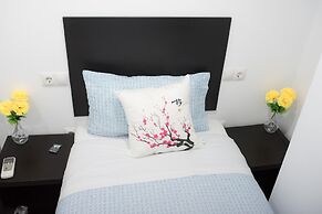 AYZ Frailes - Auto check-in property