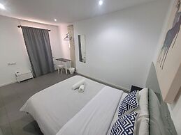 AYZ Frailes - Auto check-in property