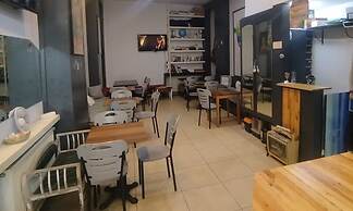 Ivy Hostel Cafe