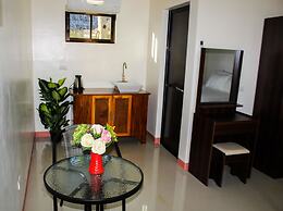 Aloha Seaside  Resort