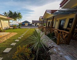 Aloha Seaside  Resort