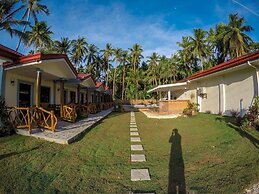 Aloha Seaside  Resort