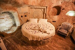 Mahperi Cappadocia Cave