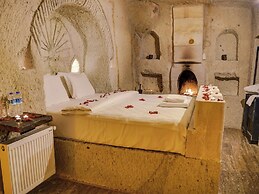Mahperi Cappadocia Cave