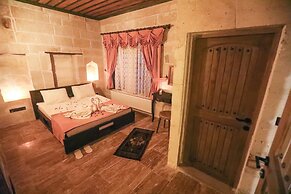 Mahperi Cappadocia Cave