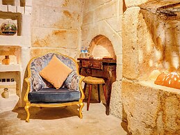 Mahperi Cappadocia Cave