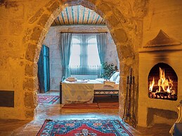 Mahperi Cappadocia Cave
