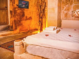 Mahperi Cappadocia Cave