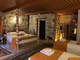 Mahperi Cappadocia Cave