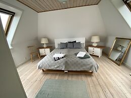 Skaerven Beachfront Condos and Cottage