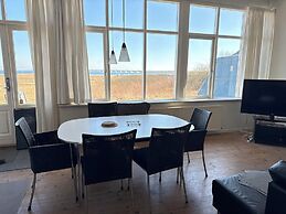 Skaerven Beachfront Condos and Cottage