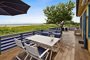Skaerven Beachfront Condos and Cottage