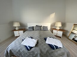 Skaerven Beachfront Condos and Cottage